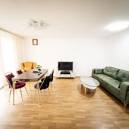 Apartamento Zentrales 3 Raum & Balkon, 24/7 Service